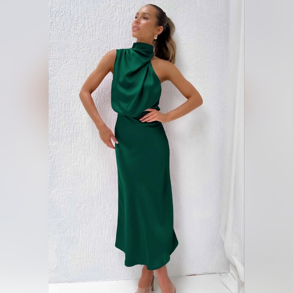 * NEW Chic Draped Wrap Halter Neck Satin Midi Dress Green - Picture 6 of 8